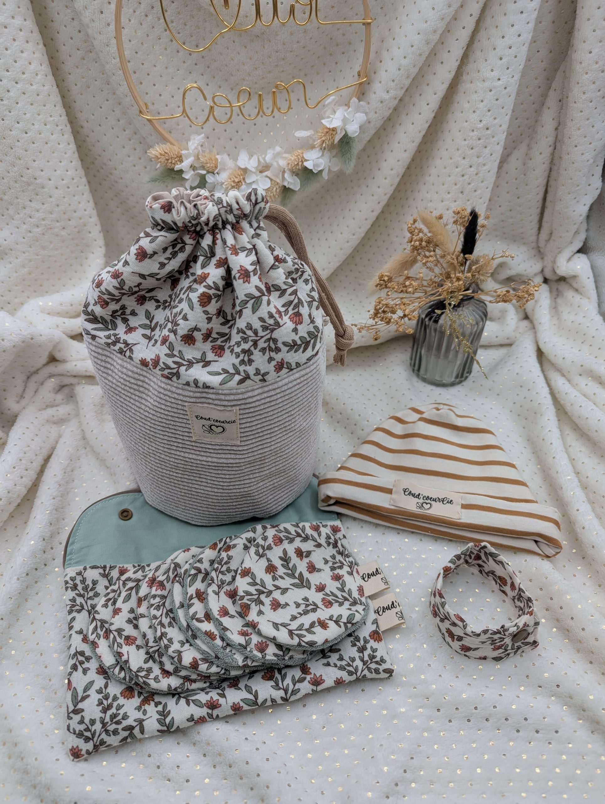 kit maternité,vanity, sac pochon maternité