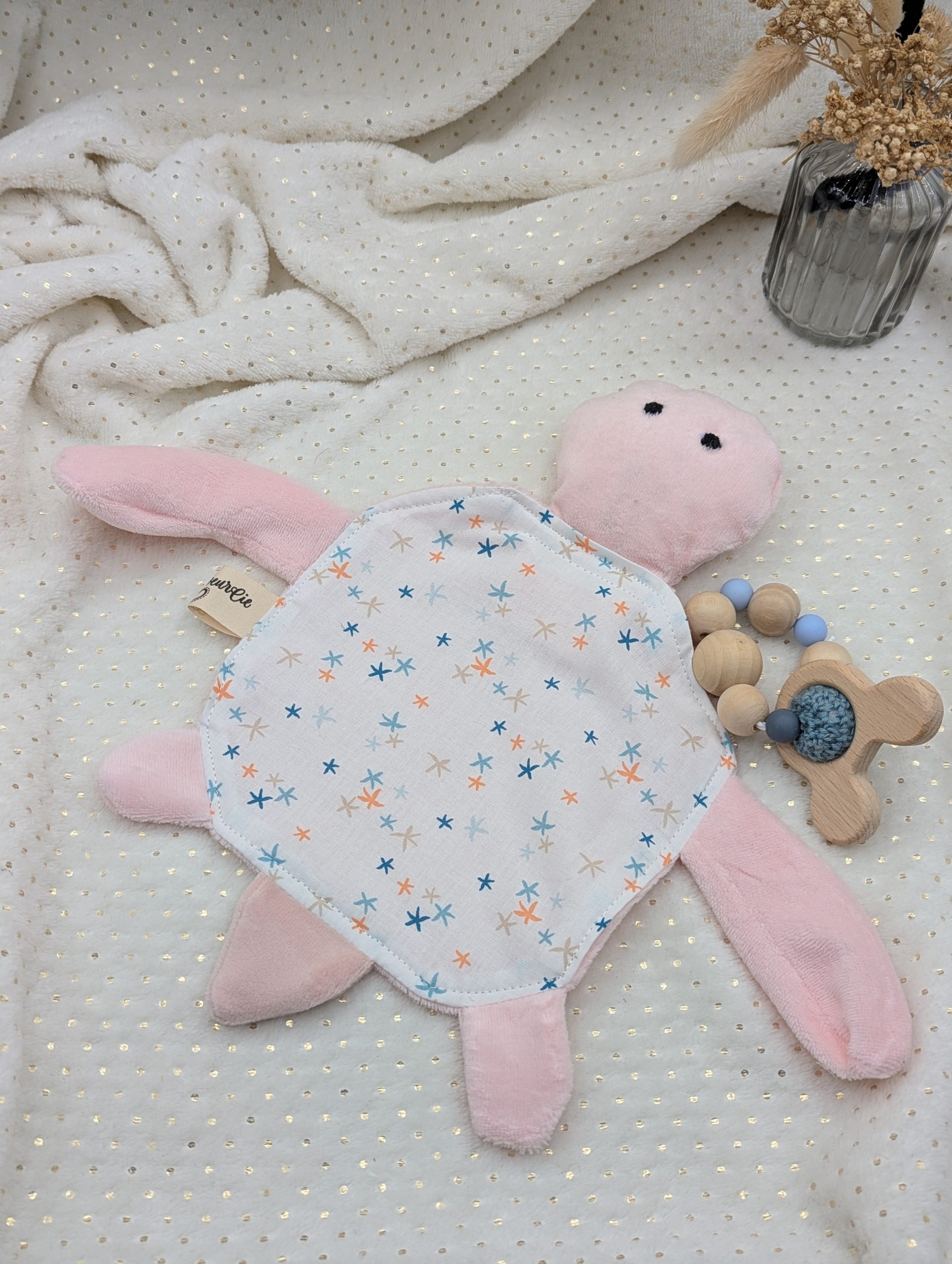 Doudou tortue rose